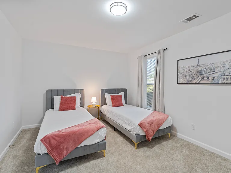 4124 Gregory Manor Cir SW — Photo 36