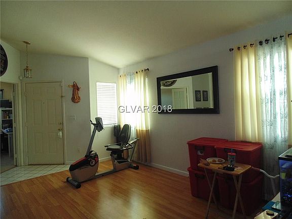4th image of 6574 Clover Wood Ln