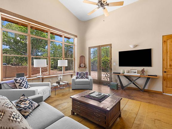 5th image of 7406 Corrales Rd