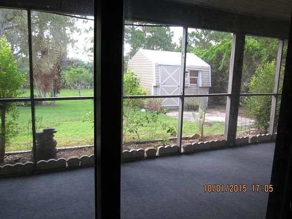5th image of 1556 SE Belgius Ct