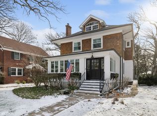 621 Maple Ave, Wilmette, IL 60091