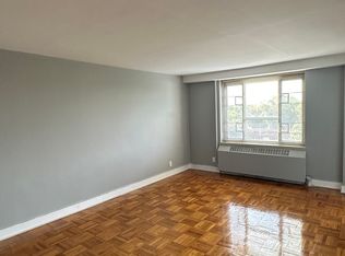 61-46 186th St #1, Fresh Meadows, NY 11365