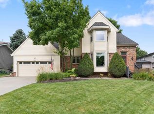 2416 S 166th St, Omaha, NE 68130