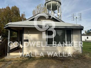 225 SE 6th St, College Place, WA 99324