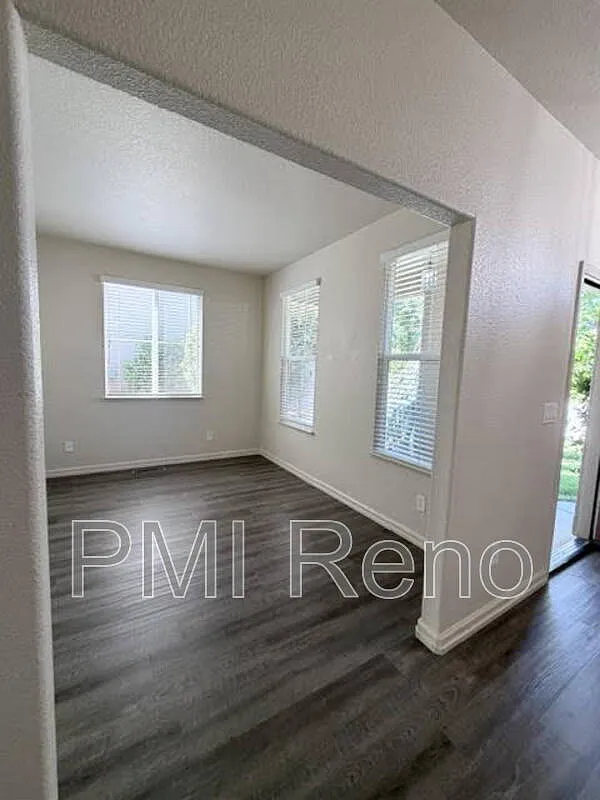 3 bed, 2.0 bath, 1537 sqft, $2,500 — Photo 4