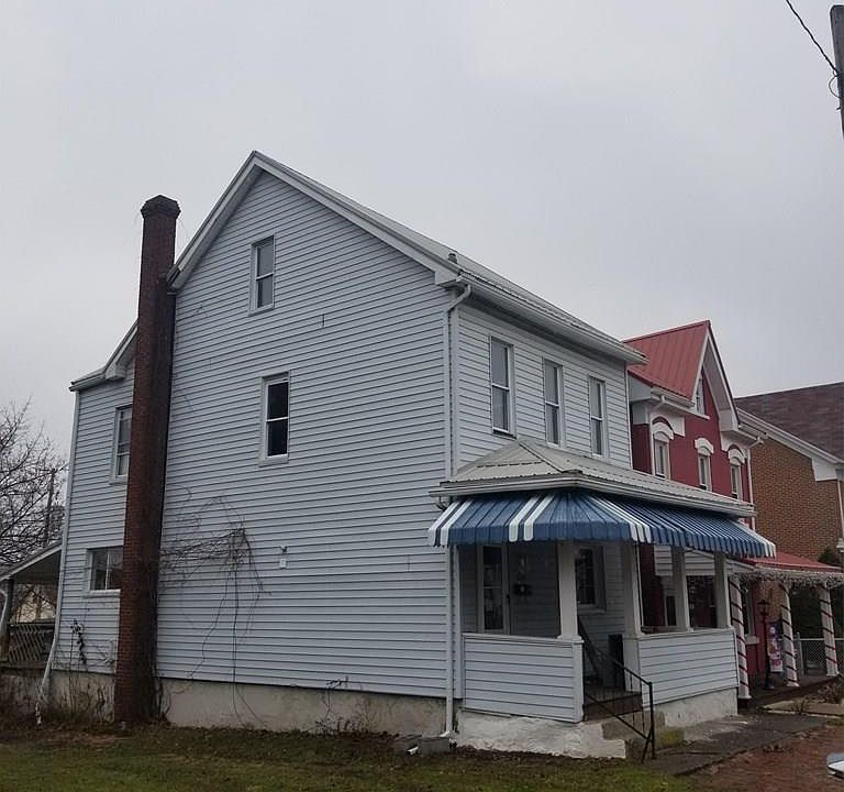 2nd image of 415 N 10th Ave