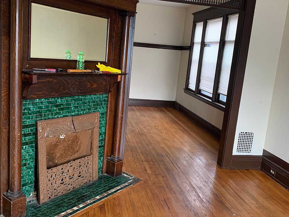 1st image of 877 Niagara St APT 2