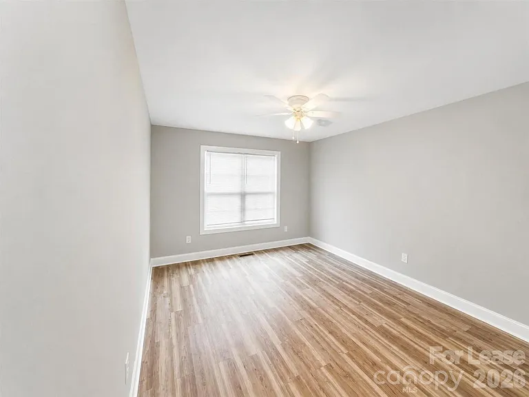619 Flynwood Pl SW — Photo 7
