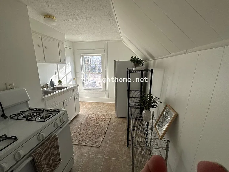 3021 Harney St #3 — Photo 5