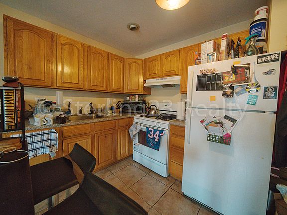 5th image of 27-11 23rd Ave #3F