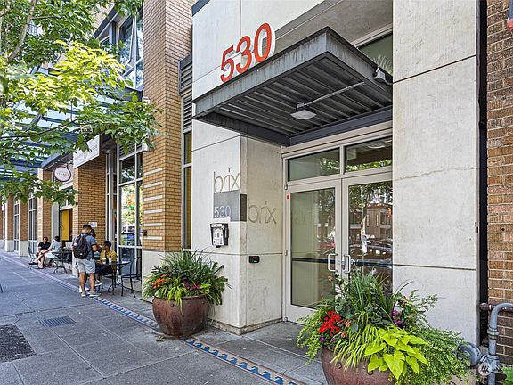 2nd image of 530 Broadway E #415