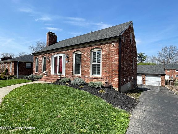 3rd image of 9805 Meadow Vale Dr