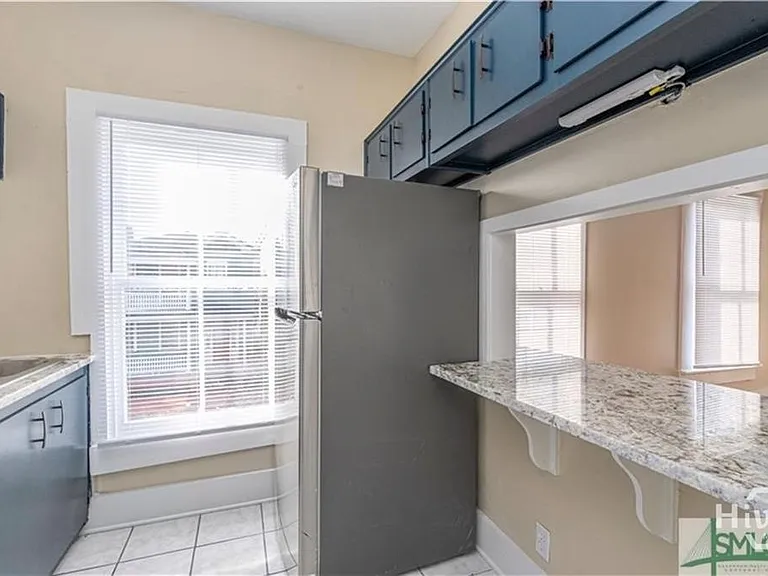218 W Anderson St #UPPER — Photo 9