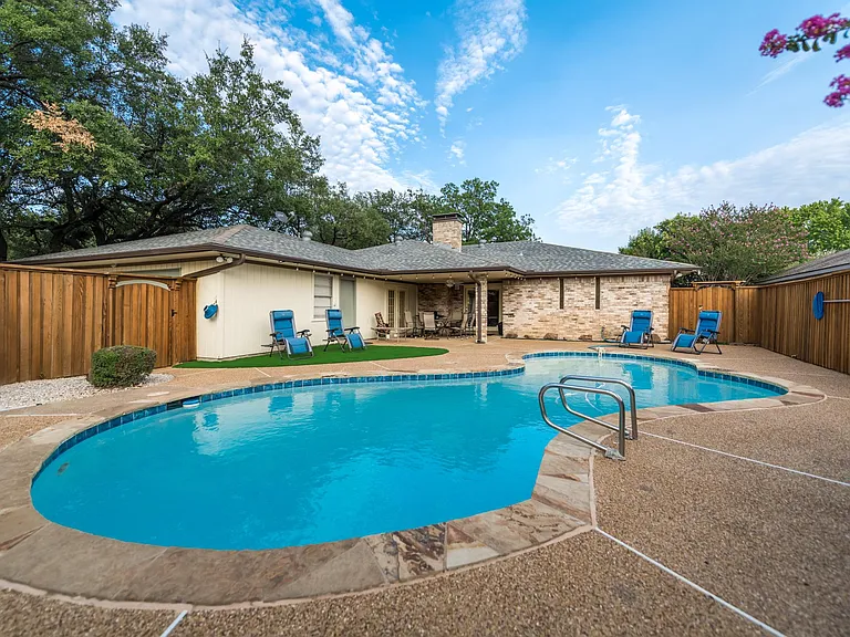 16095 Longvista Dr — Photo 28