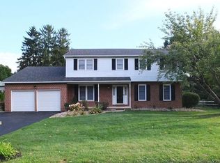 8 Stuyvesant Dr, Hockessin, DE 19707