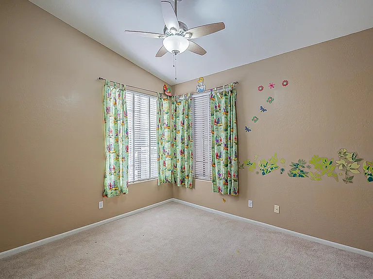 4926 E Duane Ln — Photo 8