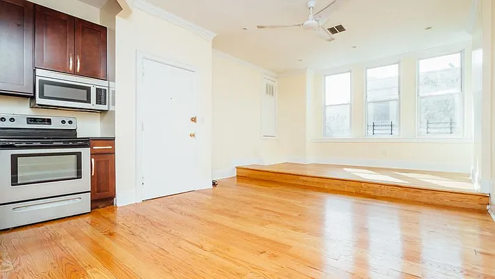 Rented by Nooklyn NYC LLC | media 8
