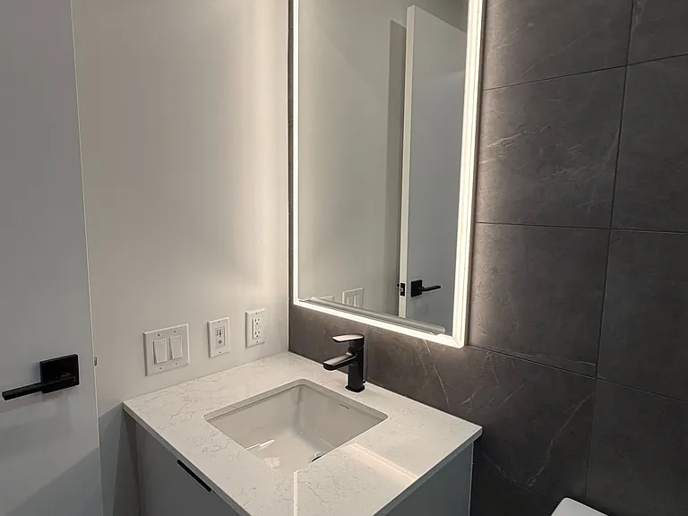 609 Sherbourne St #4401 — Photo 15