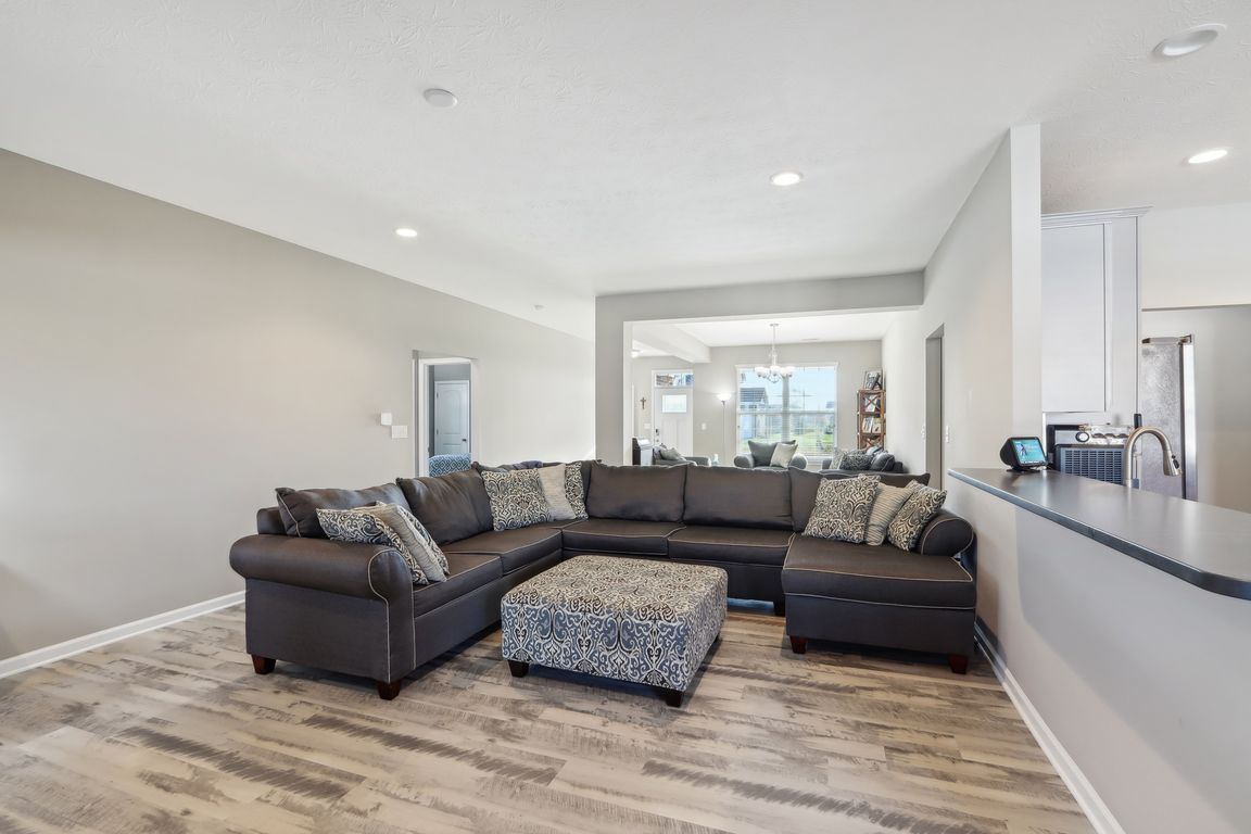S Ansley Dr-1104-018.jpg