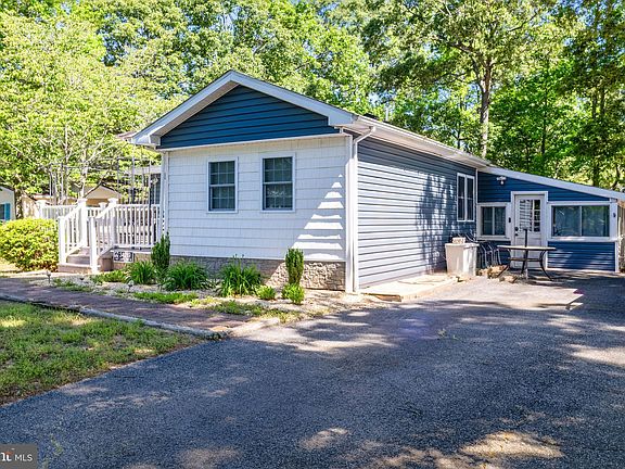 2nd image of 34219 Laurel Way N #36271