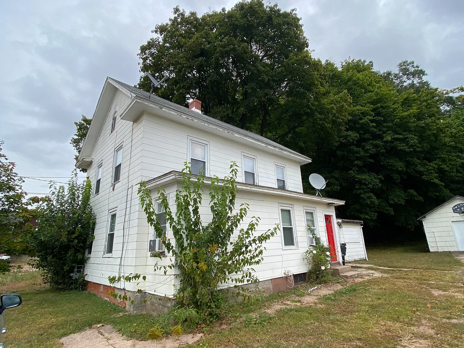 2 bed, 1200 sqft, $1,200 — Photo 1