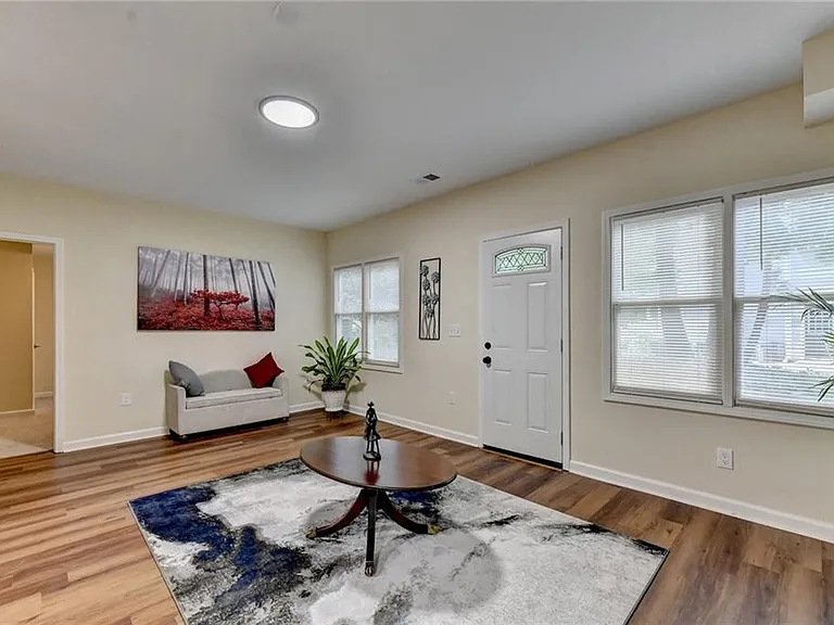 3260 Wood Springs Trce — Photo 10