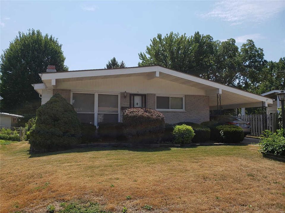 1st image of 5 San Mateo Dr