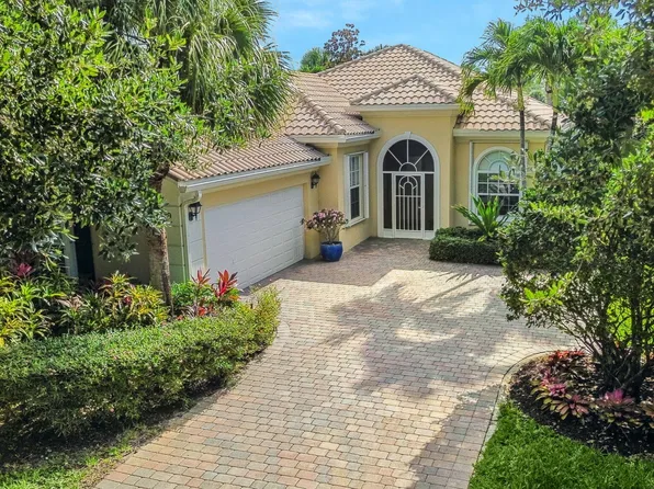 5129 Magnolia Bay Circle, Palm Beach Gardens, FL 33418