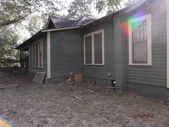 3rd image of 109 W Simpson Ave