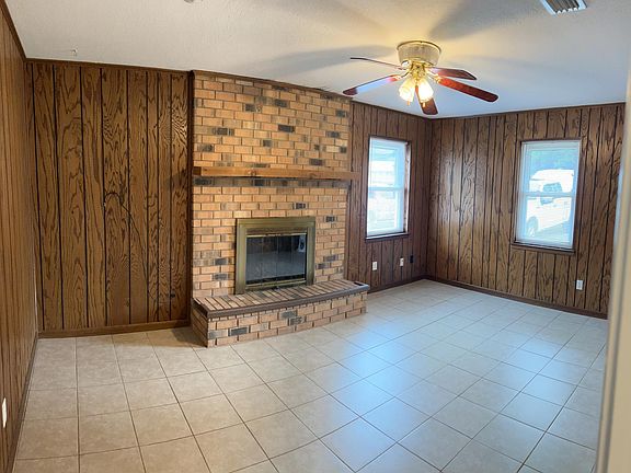 5th image of 418 Fir Ave