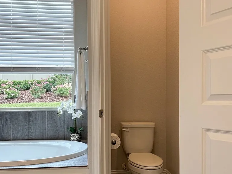1312 Sundrop Dr — Photo 4
