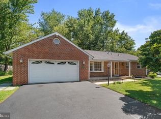 24101 Log House Rd, Gaithersburg, MD 20882