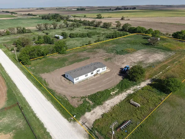 600 W Jefferson St, Osborne, KS 67473