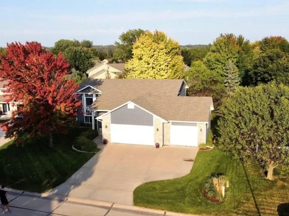 291 Bobwhite Cir, Dakota Dunes, SD 57049