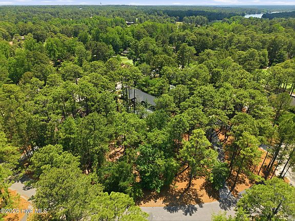4th image of 2 W Quail Lake Road