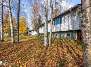 7737 Hennings Way, Anchorage, AK 99504