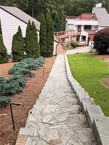 1685 Chevron Way — Photo 18