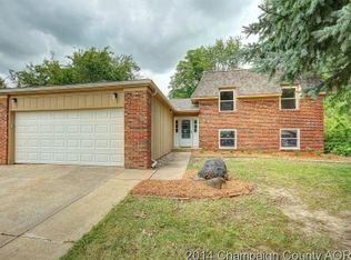31 Ashley Ln, Champaign, IL