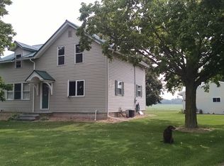 6921 Elmro Rd, Greenleaf, WI 54126