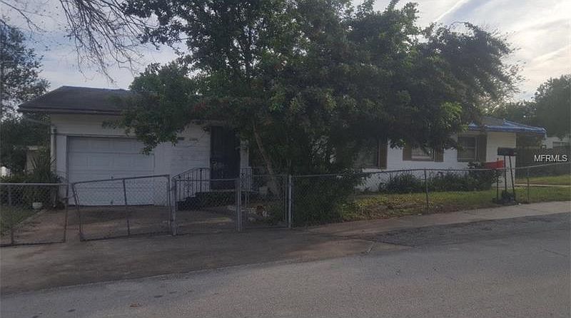 1st image of 870 Pinewood St