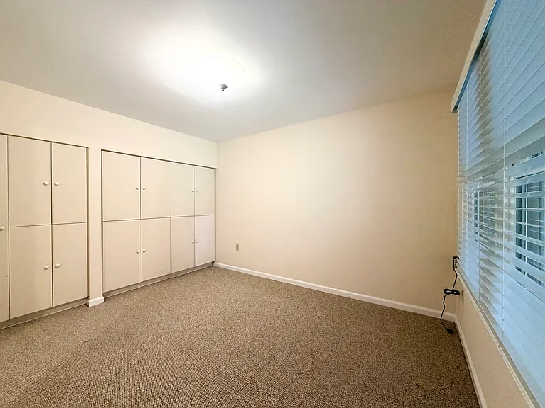 7418 Crestberry Ln — Photo 48