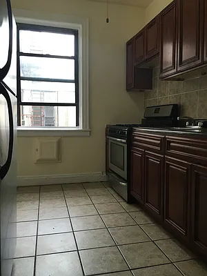 Rented by Lang Realty LLC | media 15