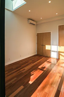 Rented by Horowitz Real Estate | media 35