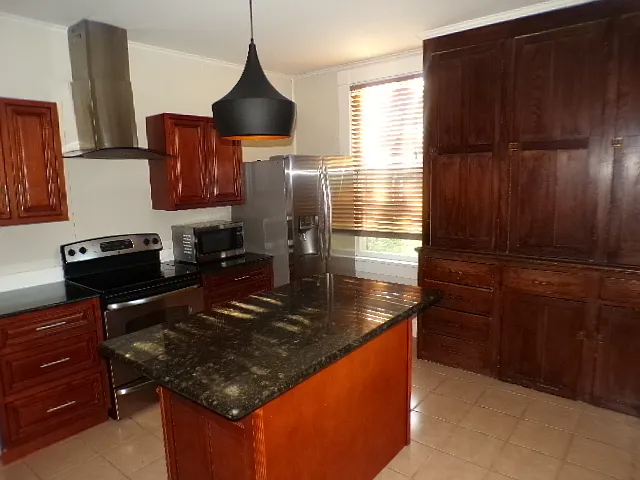 2 bed, $2,300 — Photo 2