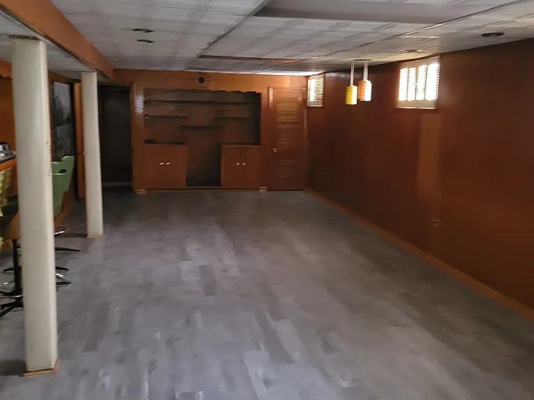 9035 S Euclid Ave #HOUSE — Photo 15