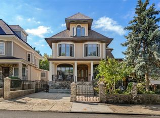 214 80th St, Brooklyn, NY 11209