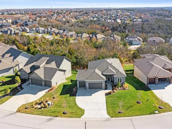 25913 W 96th St, Lenexa, KS 66227