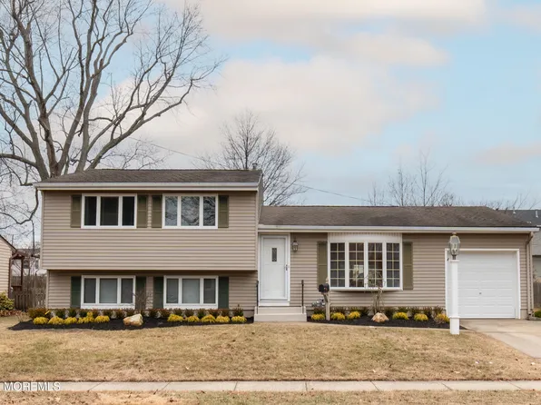 22 Cornell Drive, Hazlet, NJ 07730