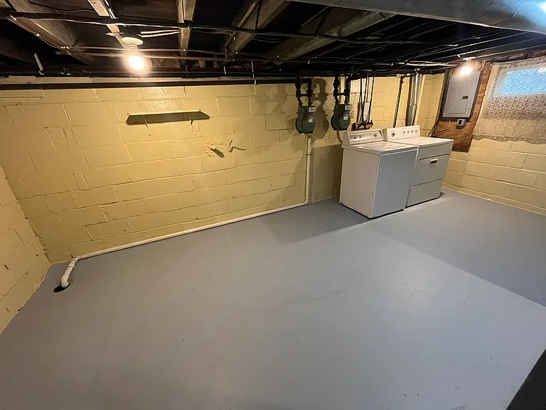 1427 S Linden Ave — Photo 17