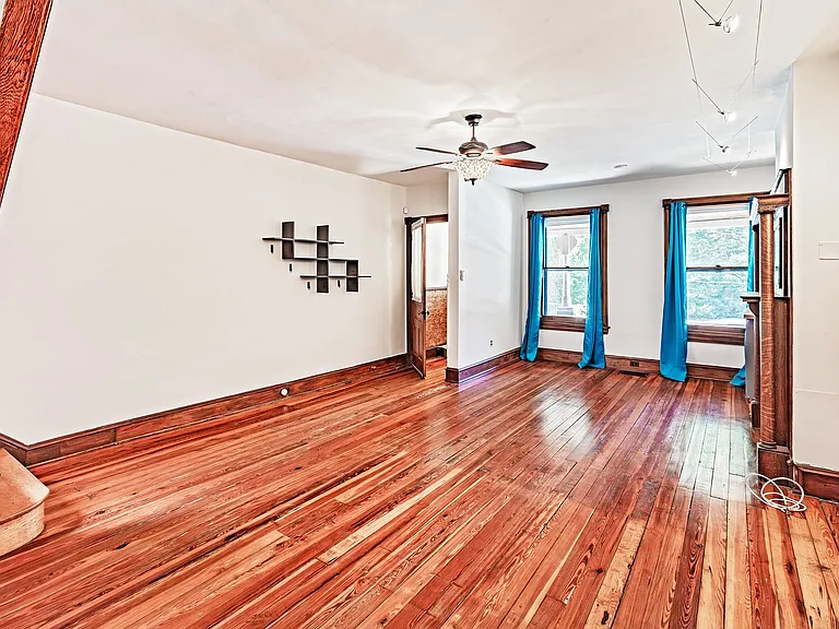 1018 Wawaset St — Photo 7